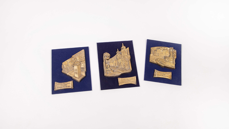 Bronaste reliefne plošče in plakete Pohoda prijateljstva