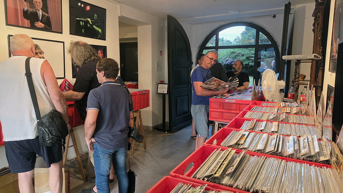 VinilVečeri, Vila Bartolomei VinilVečeri, Vila Bartolomei